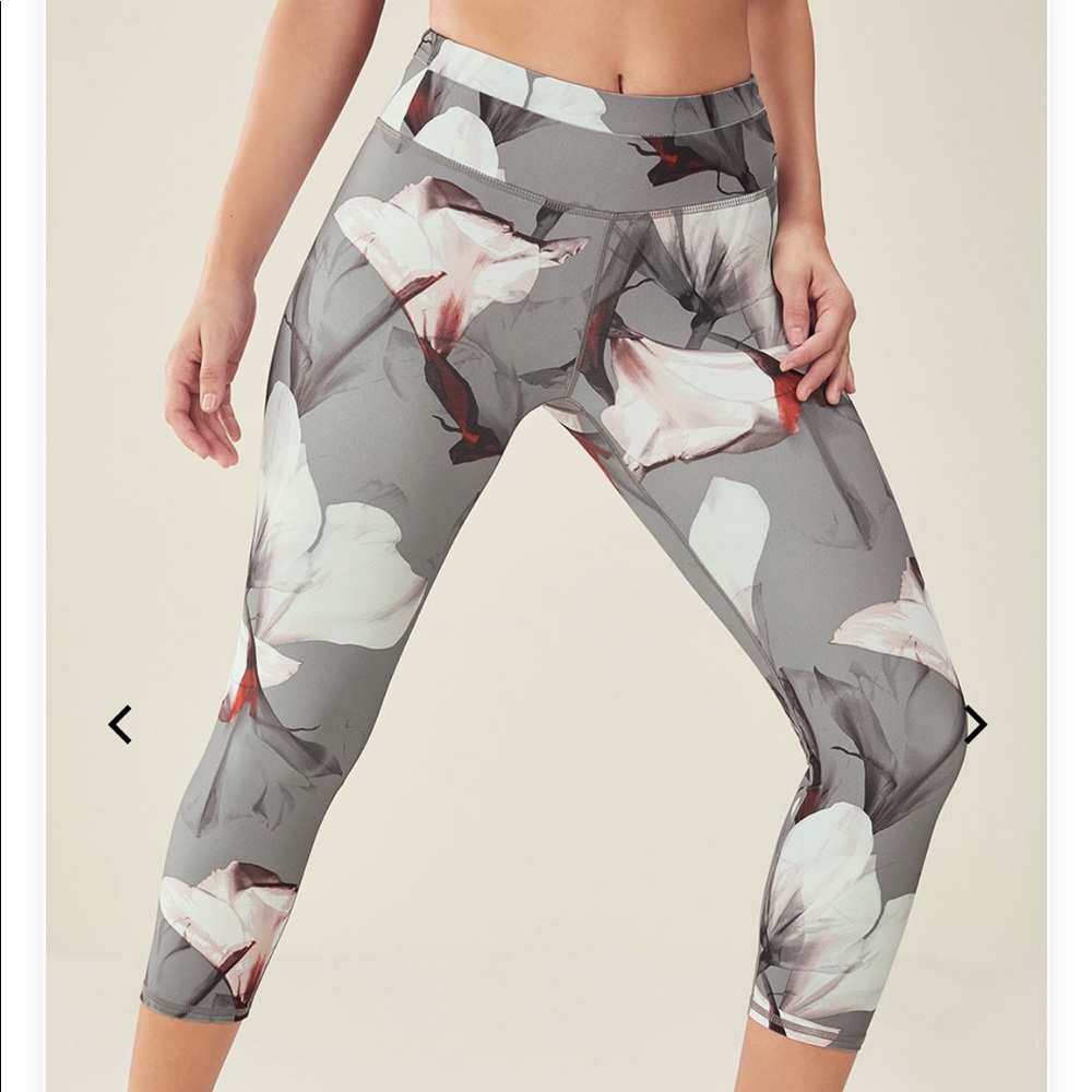 Fabletics Gia Mirage Print PowerLite Capri